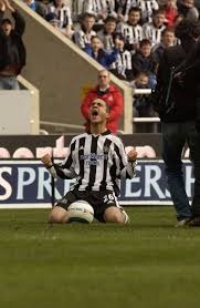 阿根廷两代球王珍贵连线：梅西马拉多纳无解二人转 5脚传递瓦解后防